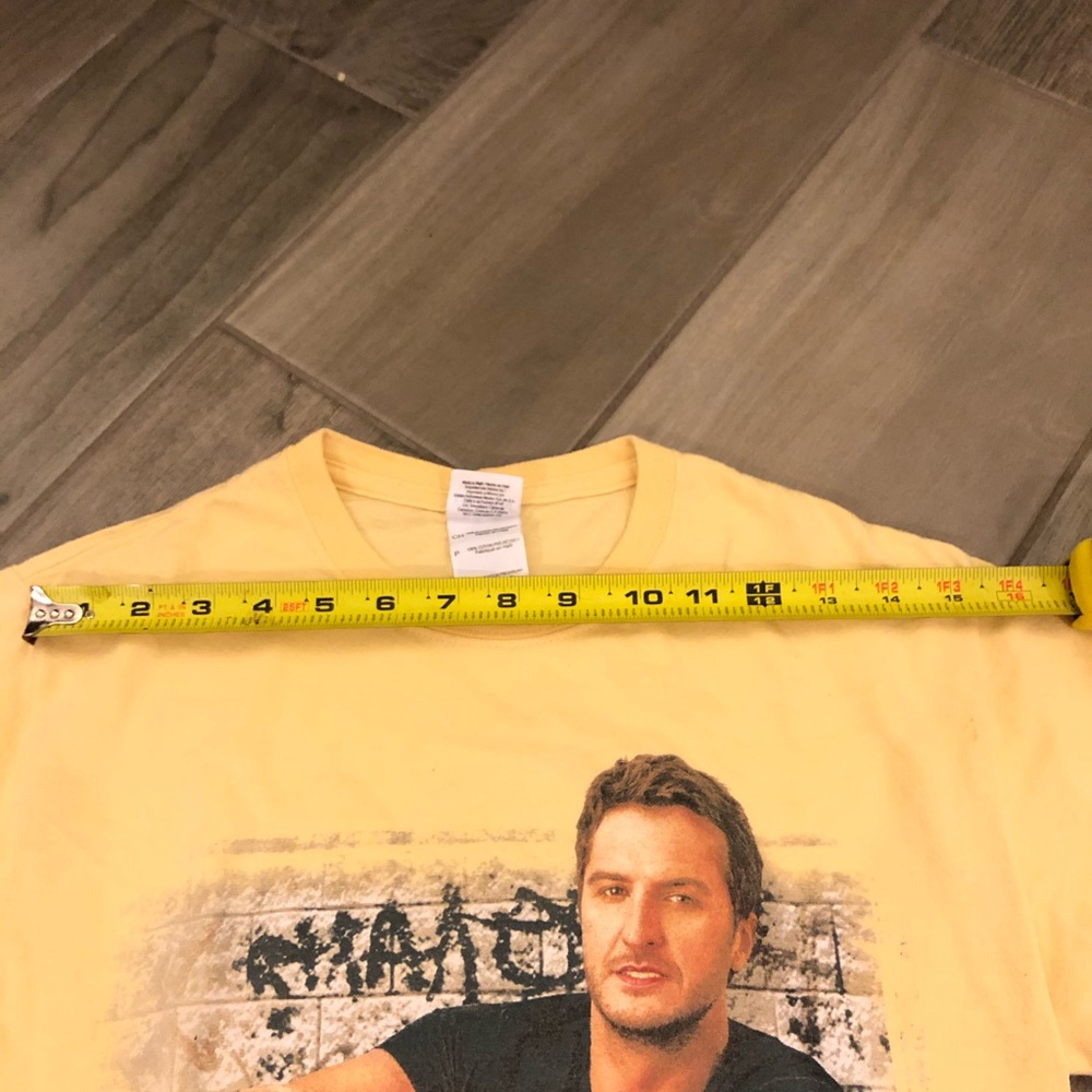 Luke Bryan - Picture 4 of 7